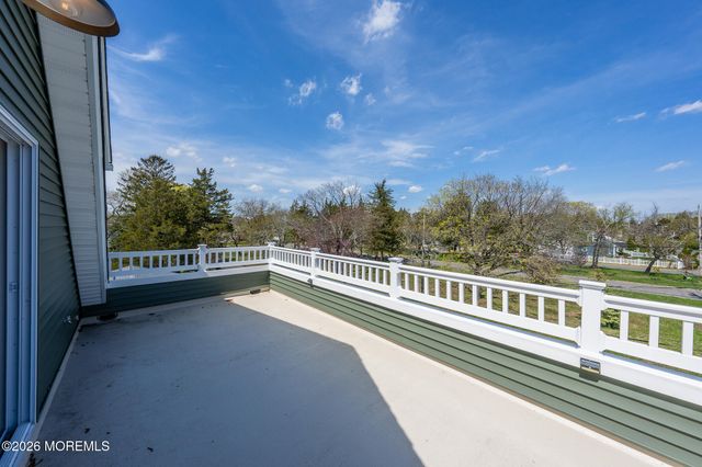 50 Breton Harbors Drive, Toms River, NJ 08753