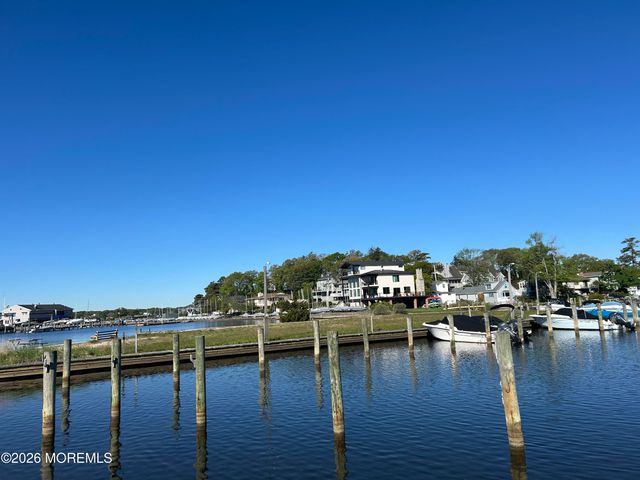 50 Breton Harbors Drive, Toms River, NJ 08753