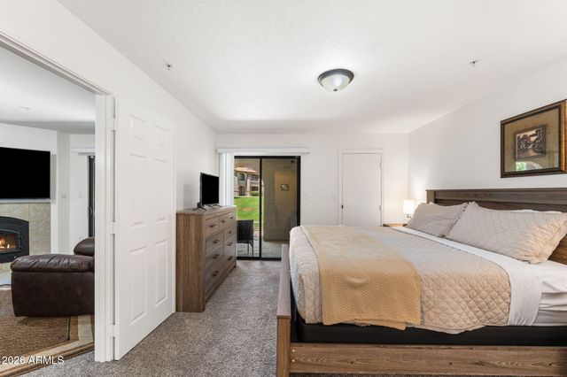 9430 E MISSION Lane 113, Scottsdale, AZ 85258