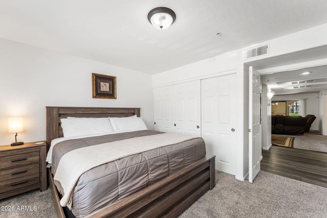 9430 E MISSION Lane 113, Scottsdale, AZ 85258