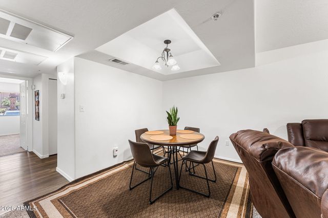 9430 E MISSION Lane 113, Scottsdale, AZ 85258