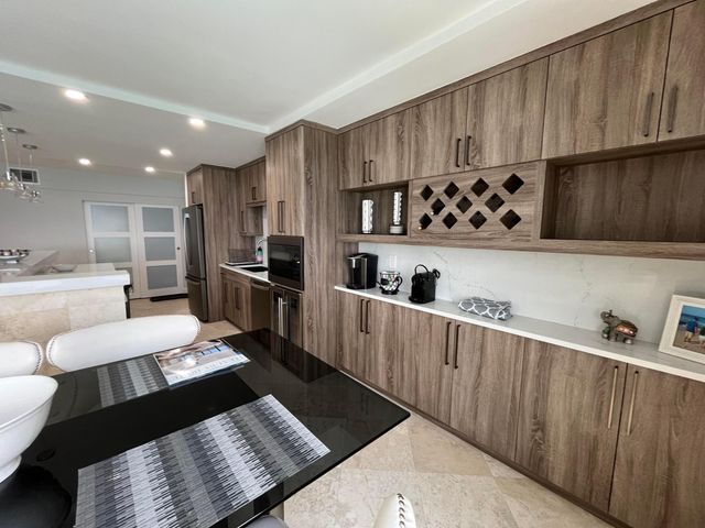 5440 N Ocean Drive 1107, Singer Island, FL 33404