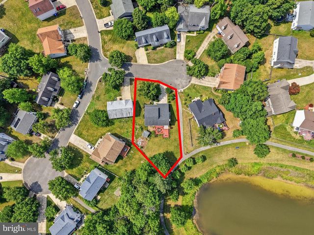 5703 POMPANO CT, Waldorf, MD 20603