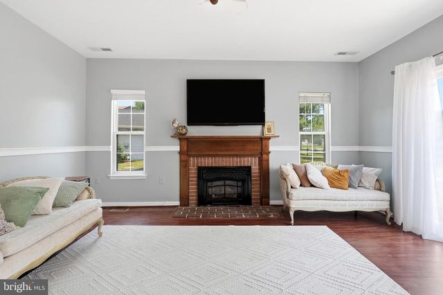 5703 POMPANO CT, Waldorf, MD 20603