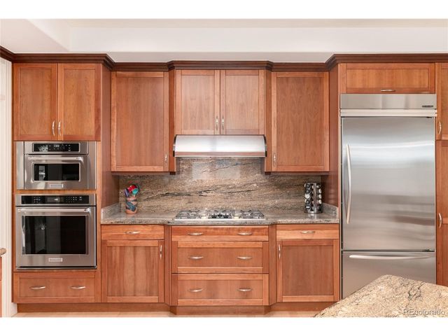 6 Augusta Dr, Littleton, CO 80123
