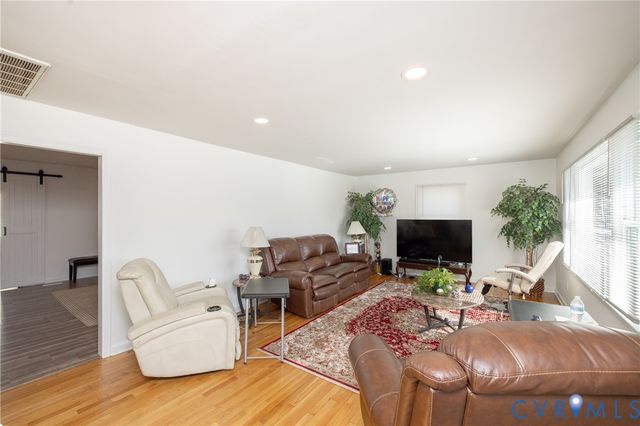 3211 Saint Charles St, Hopewell, VA 23860