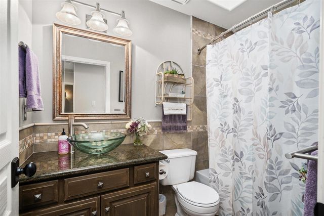 19505 N Newport Rd, Colbert, WA 99005