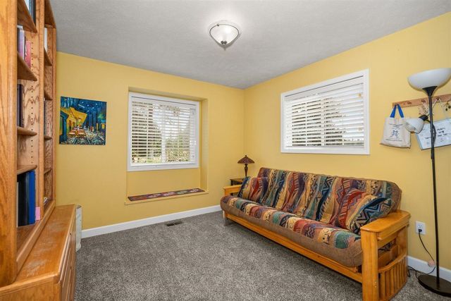 19505 N Newport Rd, Colbert, WA 99005