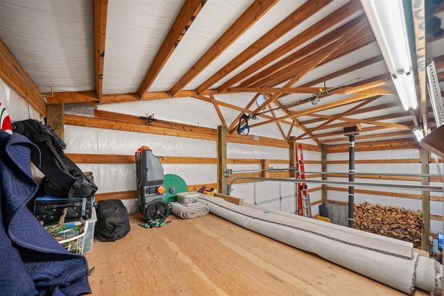 19505 N Newport Rd, Colbert, WA 99005