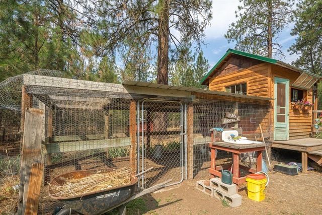 19505 N Newport Rd, Colbert, WA 99005