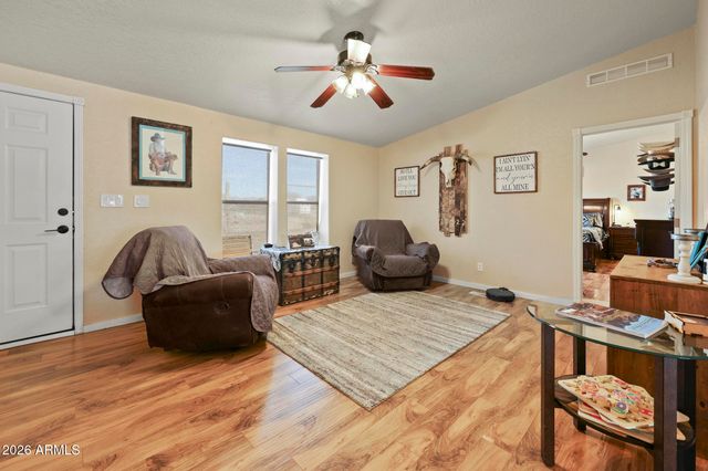 40424 N 251ST Avenue, Morristown, AZ 85342