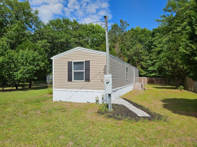 2719 Mallett Road, Manning, SC 29102