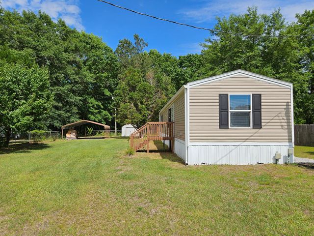 2719 Mallett Road, Manning, SC 29102