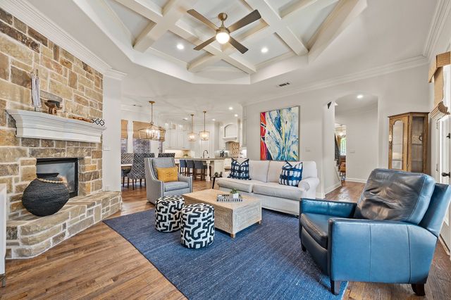 724 E Hill Street, Keller, TX 76248