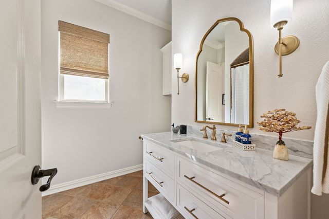 724 E Hill Street, Keller, TX 76248