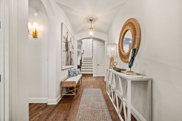 724 E Hill Street, Keller, TX 76248