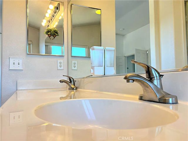 39883 Penina Way, Palmdale, CA 93551