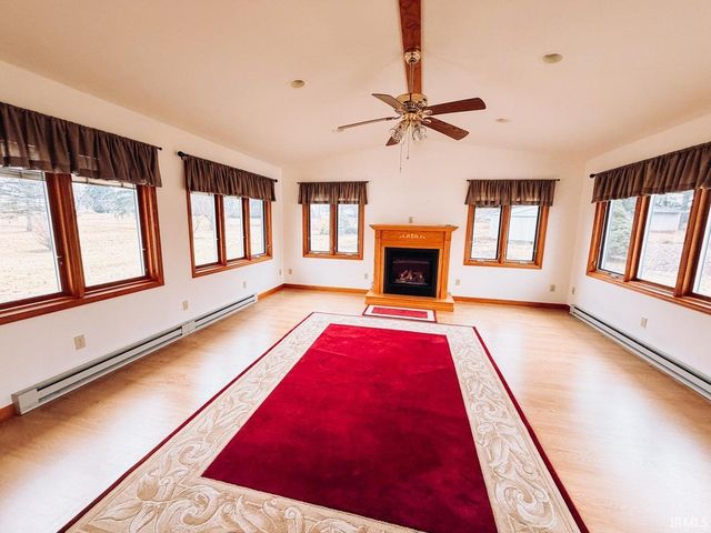 525 E Babcock Lane, Rensselaer, IN 47978