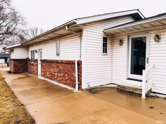 525 E Babcock Lane, Rensselaer, IN 47978