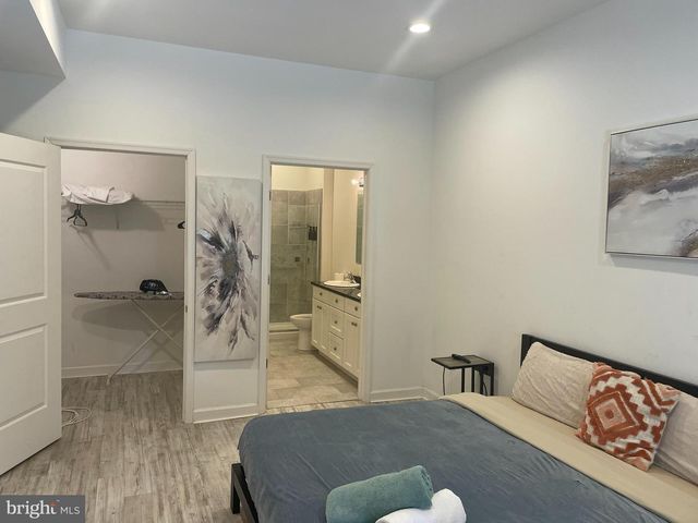 980 N MARSHALL ST, Philadelphia, PA 19123