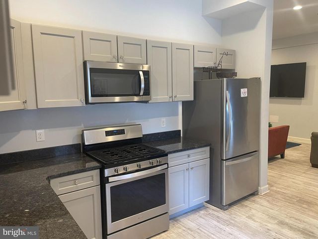 980 N MARSHALL ST, Philadelphia, PA 19123