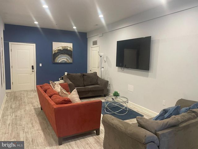 980 N MARSHALL ST, Philadelphia, PA 19123