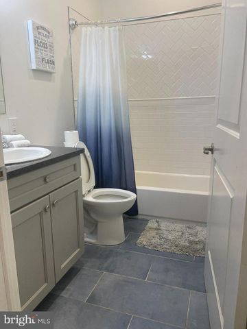 980 N MARSHALL ST, Philadelphia, PA 19123