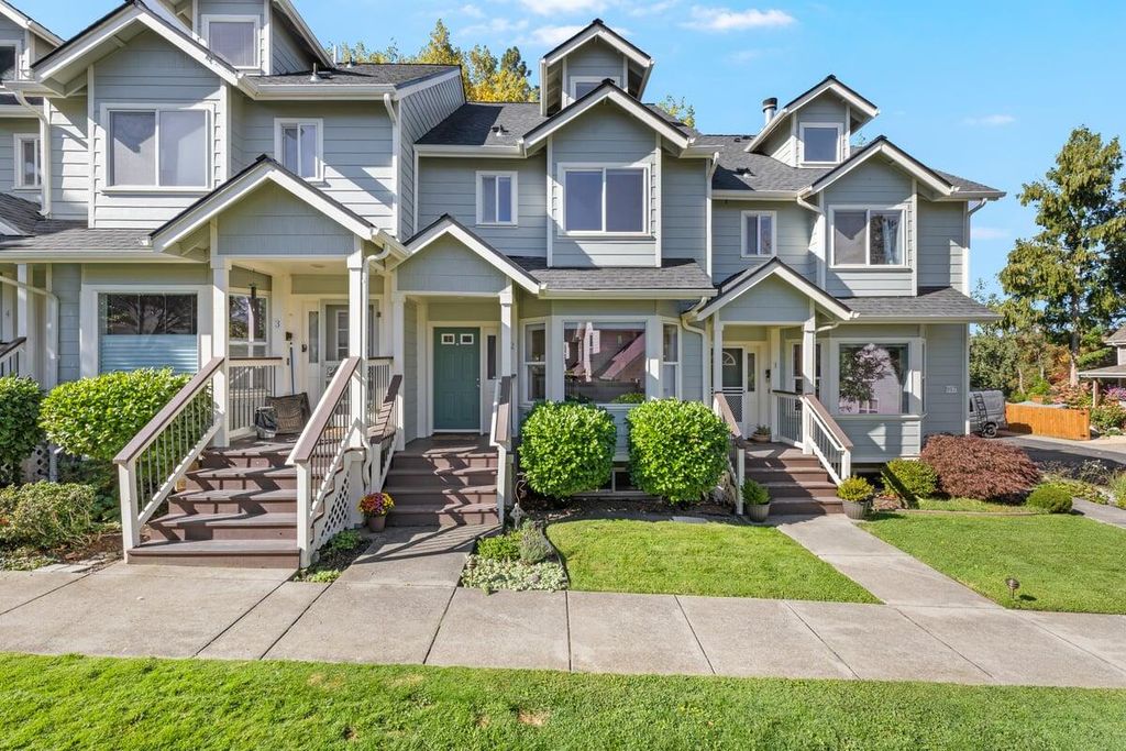 917 Bellview Avenue 2, Ashland, OR 97520