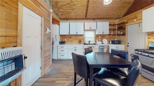 296 N Franklin Road, Mount Airy, NC 27030