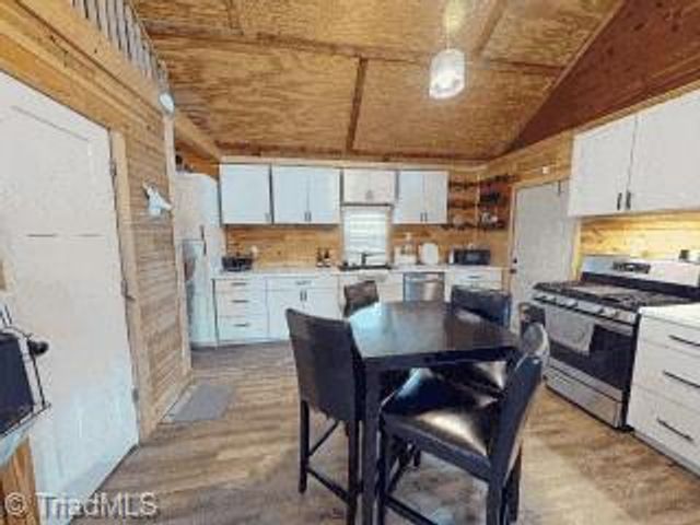 296 N Franklin Road, Mount Airy, NC 27030