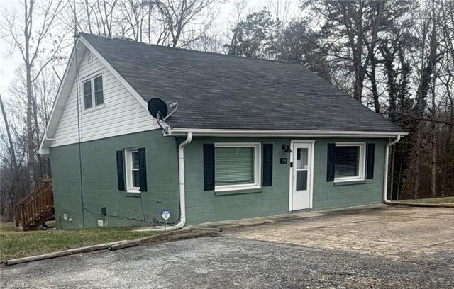296 N Franklin Road, Mount Airy, NC 27030