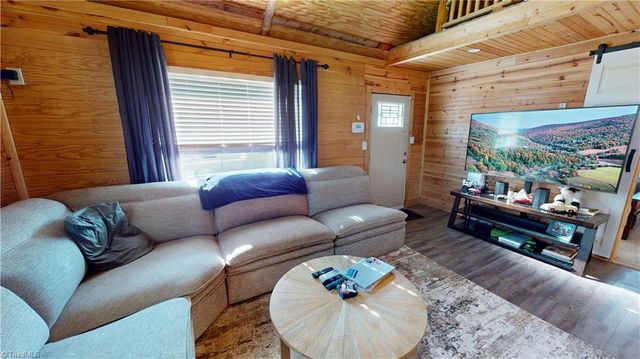 296 N Franklin Road, Mount Airy, NC 27030