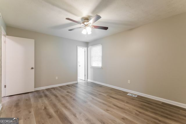 2852 Melanie Lane, Douglasville, GA 30135