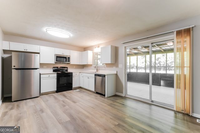 2852 Melanie Lane, Douglasville, GA 30135