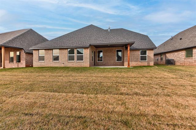 3332 Slate River Drive, Yukon, OK 73099