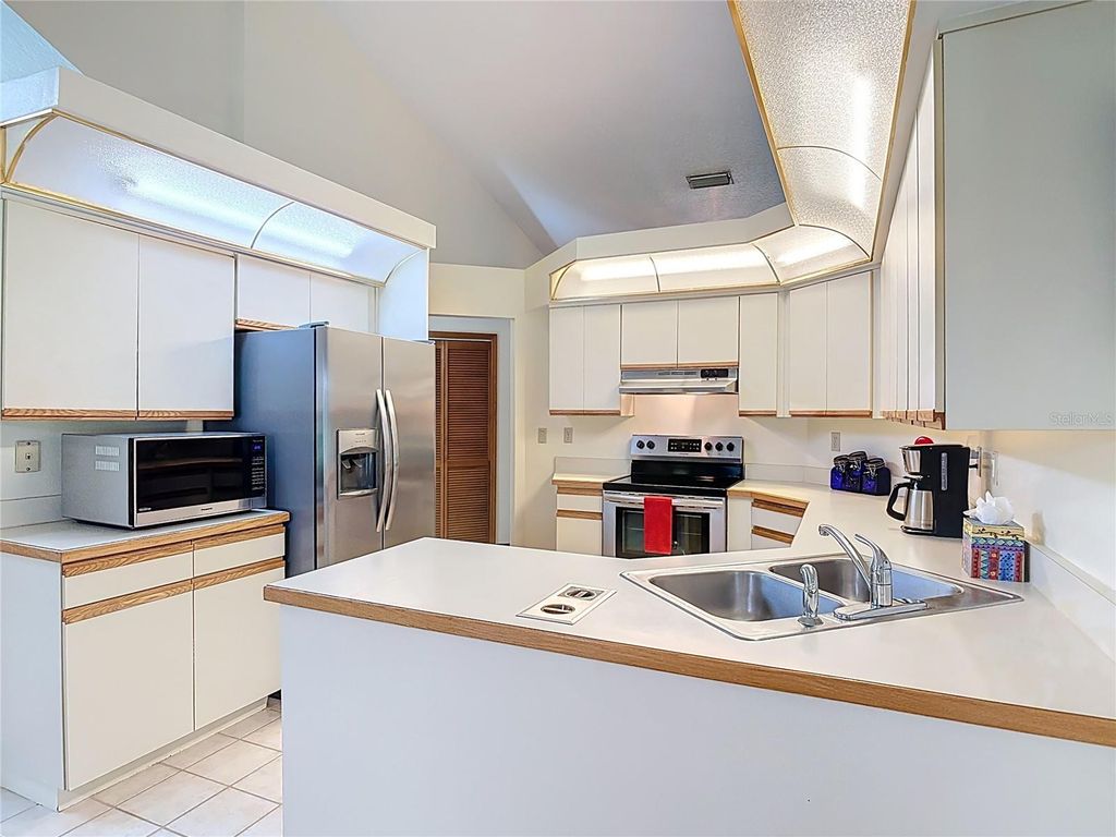 Image 16 of property listing at 1355 CAMERON AVENUE, Sanford, FL 32771