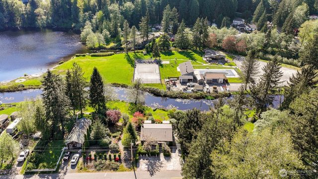 371 Lakeside Drive, Sedro Woolley, WA 98284