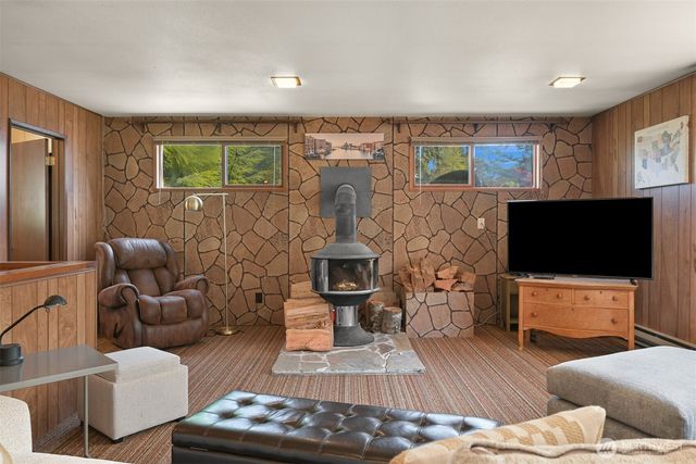 371 Lakeside Drive, Sedro Woolley, WA 98284