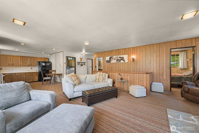 371 Lakeside Drive, Sedro Woolley, WA 98284