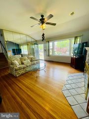 218 HENDRICKSON AVE, Edgewater Park, NJ 08010