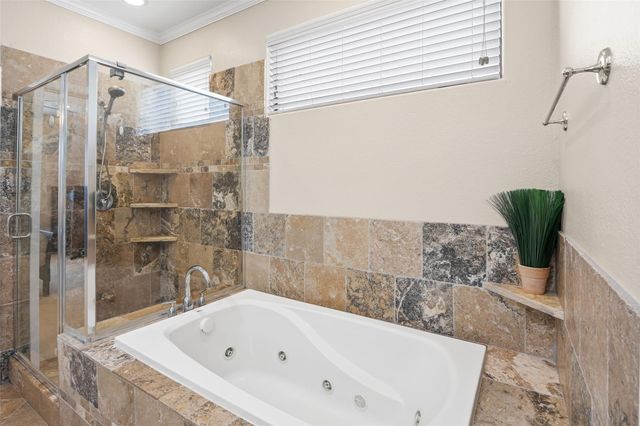 2320 Emancipation Avenue, Houston, TX 77004