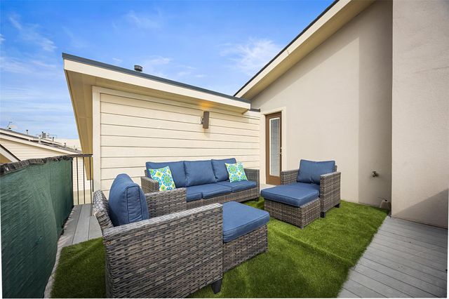 2320 Emancipation Avenue, Houston, TX 77004