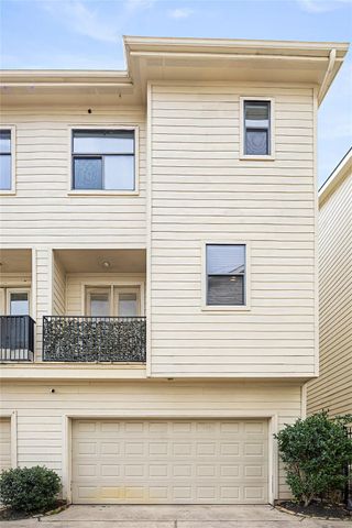 2320 Emancipation Avenue, Houston, TX 77004