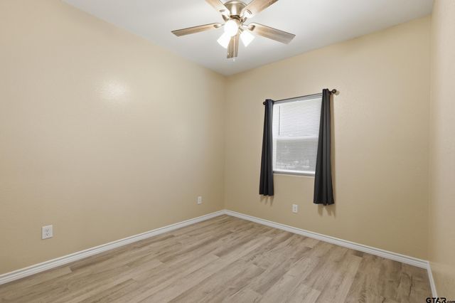 733 King Arthur Ct, Scroggins, TX 75480