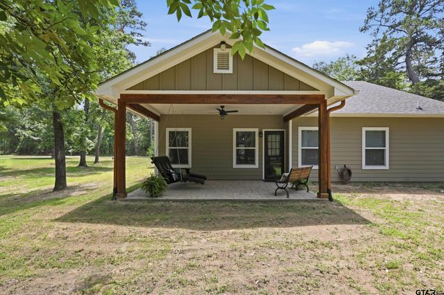 733 King Arthur Ct, Scroggins, TX 75480