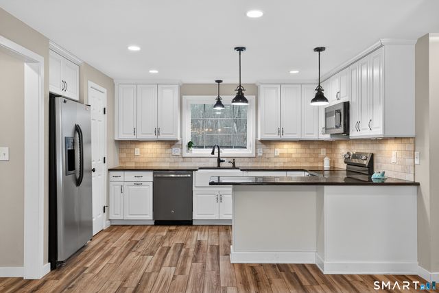 86 Hi Lea Farm Road, Colchester, CT 06415