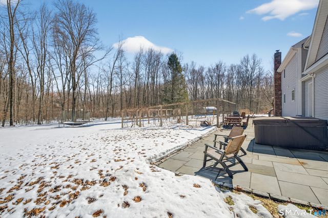 86 Hi Lea Farm Road, Colchester, CT 06415