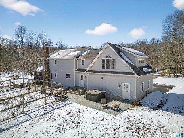 86 Hi Lea Farm Road, Colchester, CT 06415