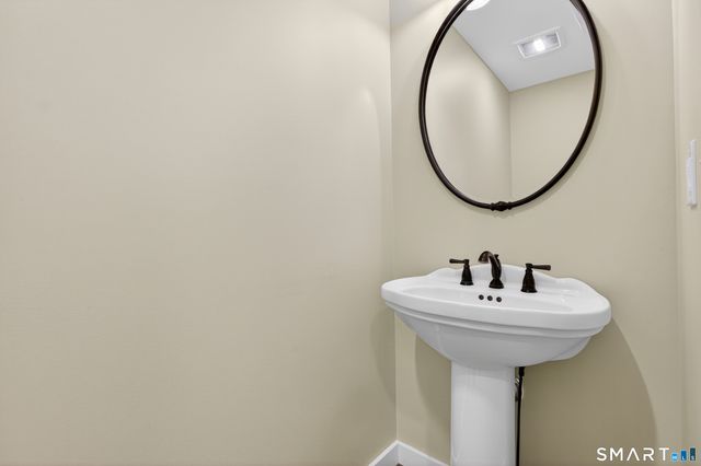 86 Hi Lea Farm Road, Colchester, CT 06415