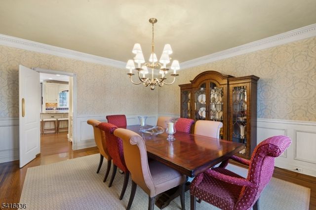 6 Thistle Ln, Warren Twp., NJ 07059